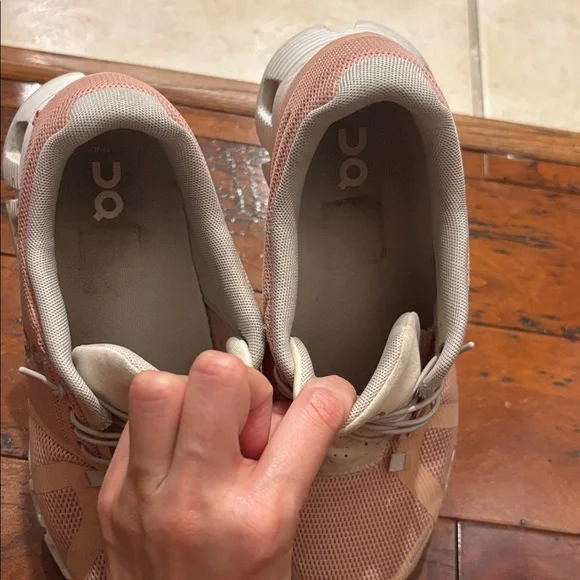 On Cloud 5 Shoes Size 6 Women’s Shell Rose Pink GUC - Picture 3 of 8